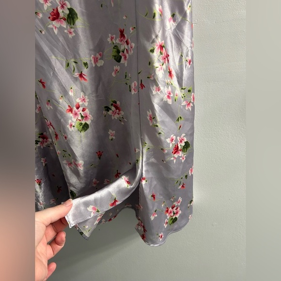 Vintage 90s Victoria's Secret Slip Nightgown - Picture 6 of 9